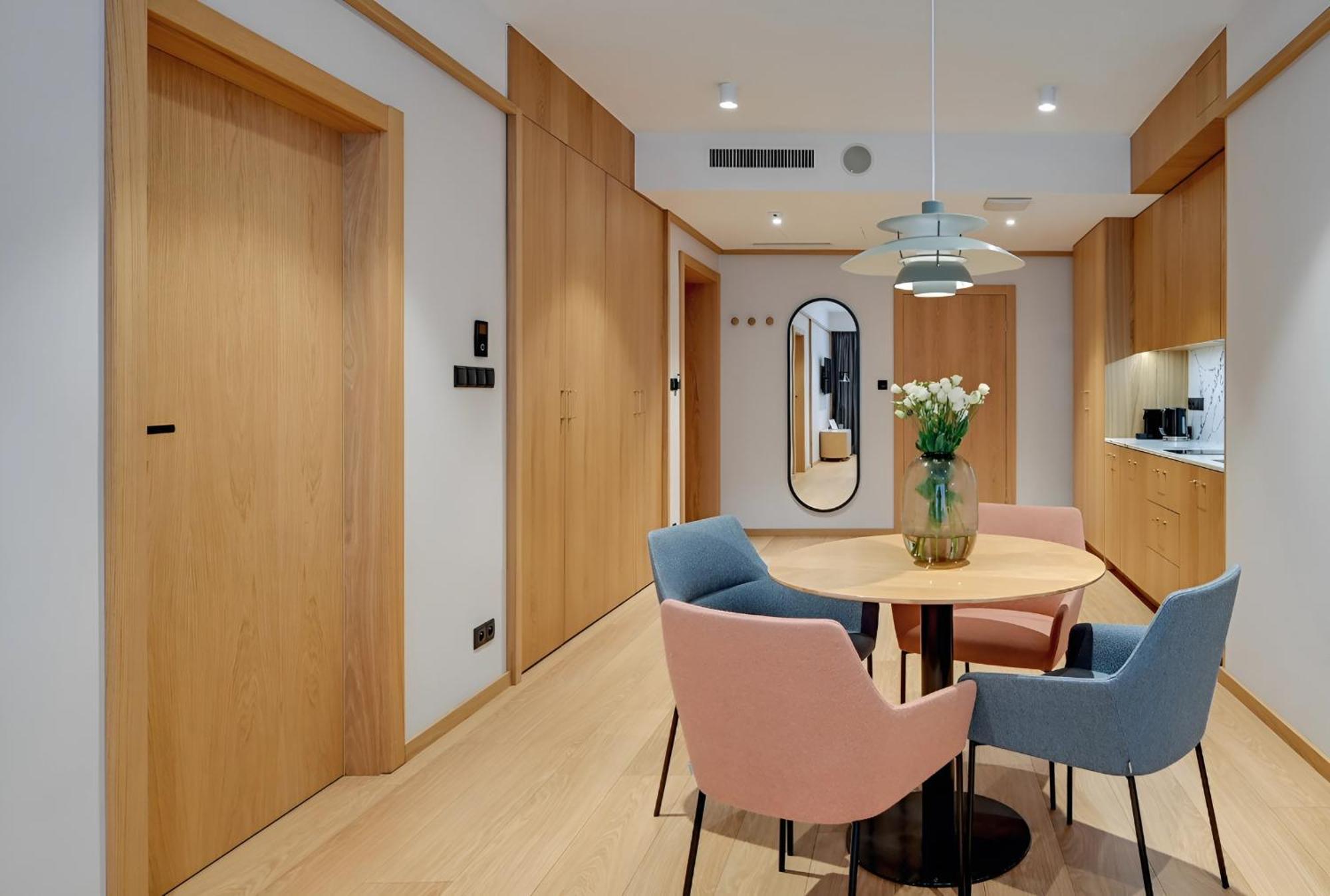 Deo Plaza Premium Apartments & Spa グダニスク エクステリア 写真
